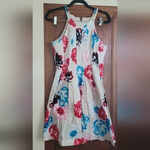 A Guess Elegant Cream Dress